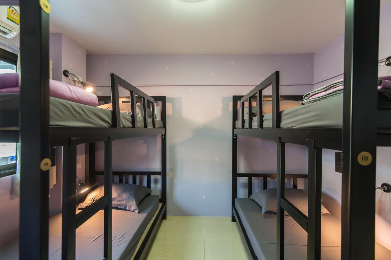 Full Stop. Hostel Patong Exterior photo